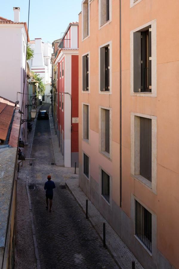 Principe Real In Quiet Street Lissabon