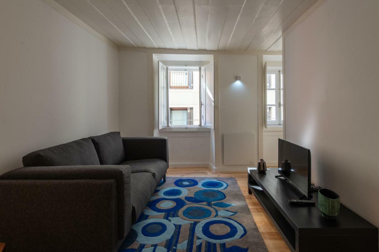 Principe Real In Quiet Street Apartment Lissabon