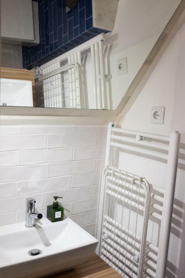 Principe Real In Quiet Street Apartment Lissabon